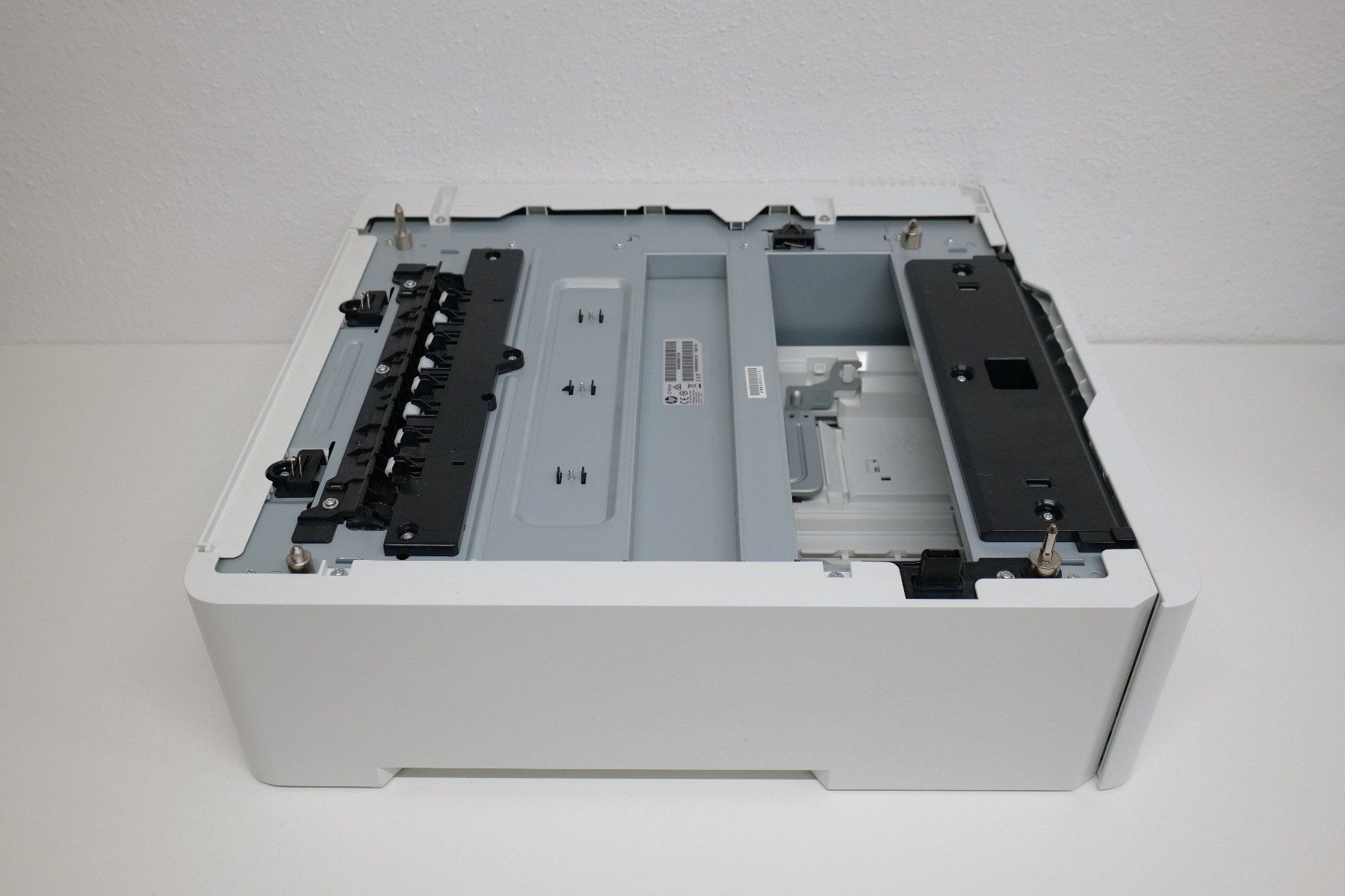 Hewlett Packard Stampanti: HP CF404A Papierfach Tray 3 LaserJet Zusatzfach – Usato da Unterkulm venduto da nmz 5