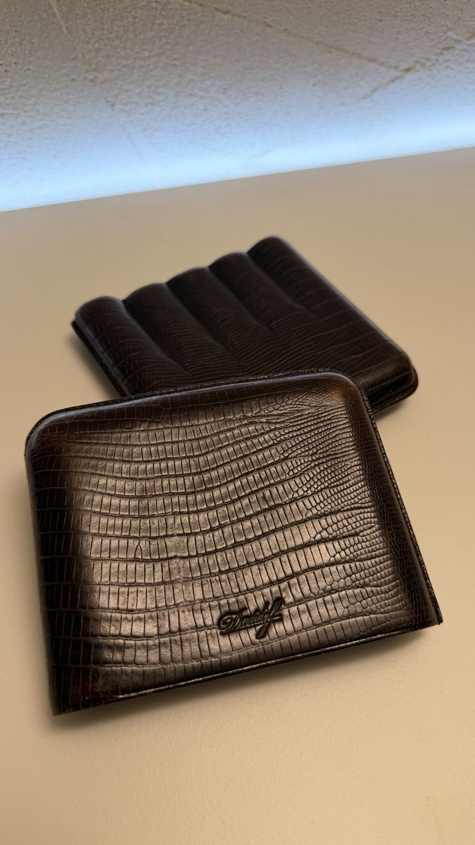 Sonstige Tabakwaren: Davidoff Zigarren Etui braun Schuppenmuster Leder  – Gebraucht aus Rotkreuz von perlengott
