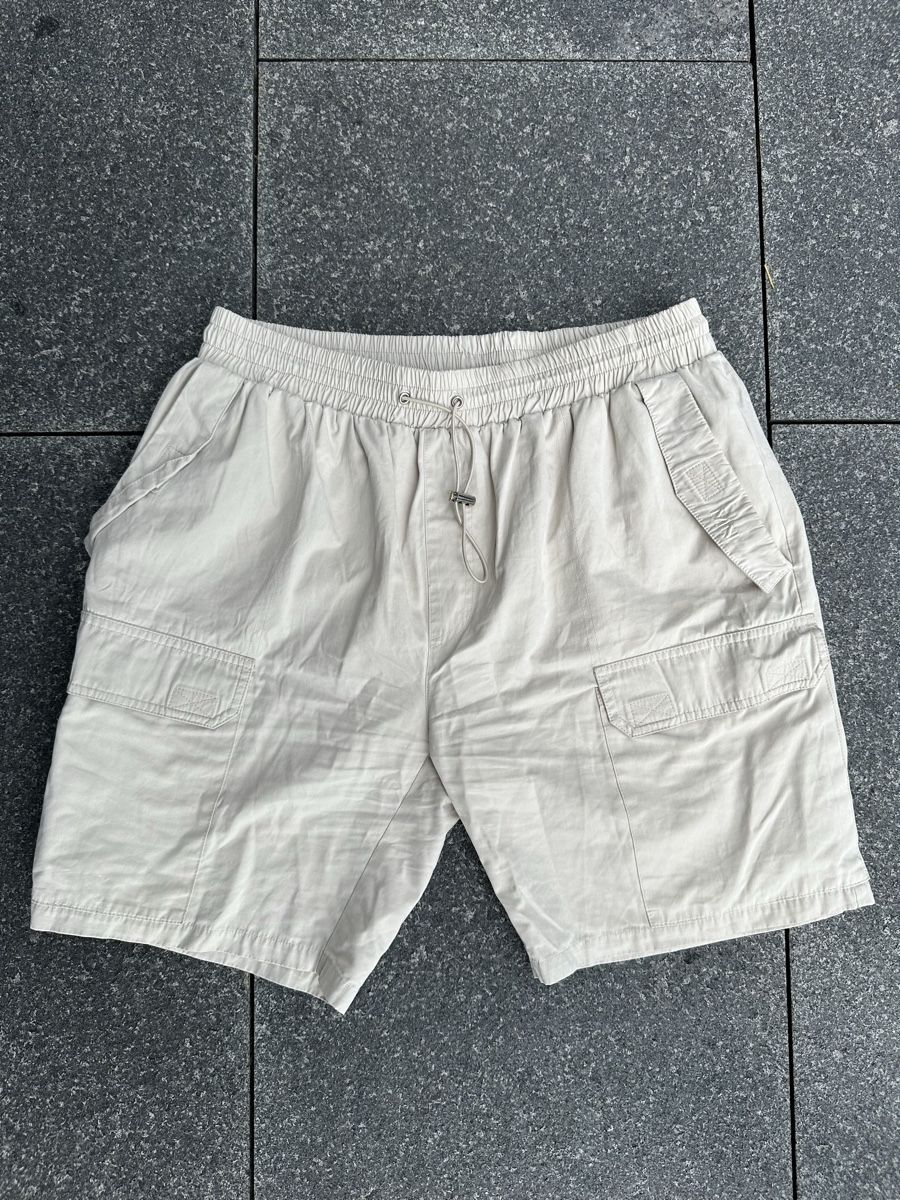 Pantaloni: Herren Cargo Shorts beige Grösse M – Nuovo (secondo la descrizione) da Schwanden GL venduto da bil_2n28