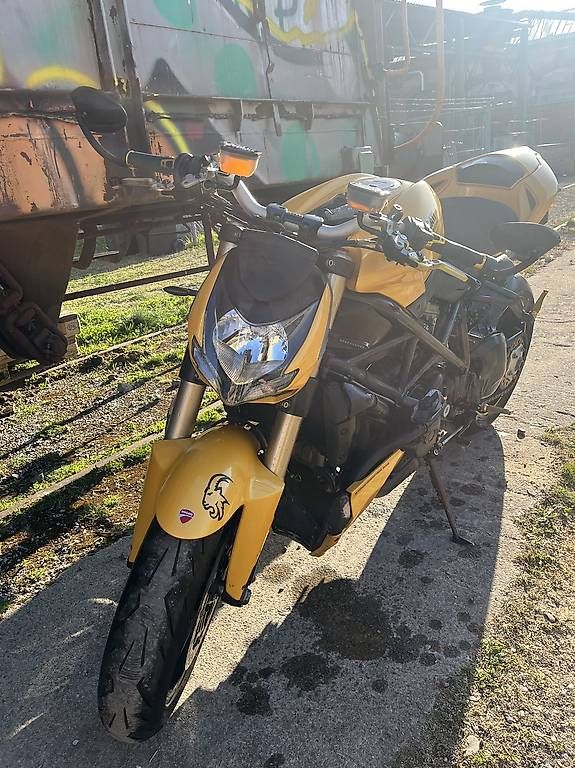 Ducati Strada: Ducati Streetfighter 848 – Usato da Zug venduto da Messestaedter 2