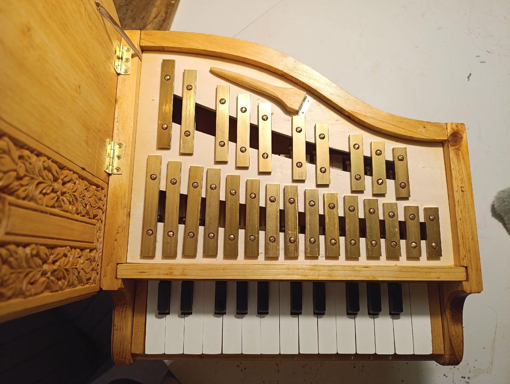 Strumenti musicali: Tastenglockenspiel, Celesta, Toy Piano  – Nuovo (secondo la descrizione) da Herisau venduto da kjs_lcs6 1