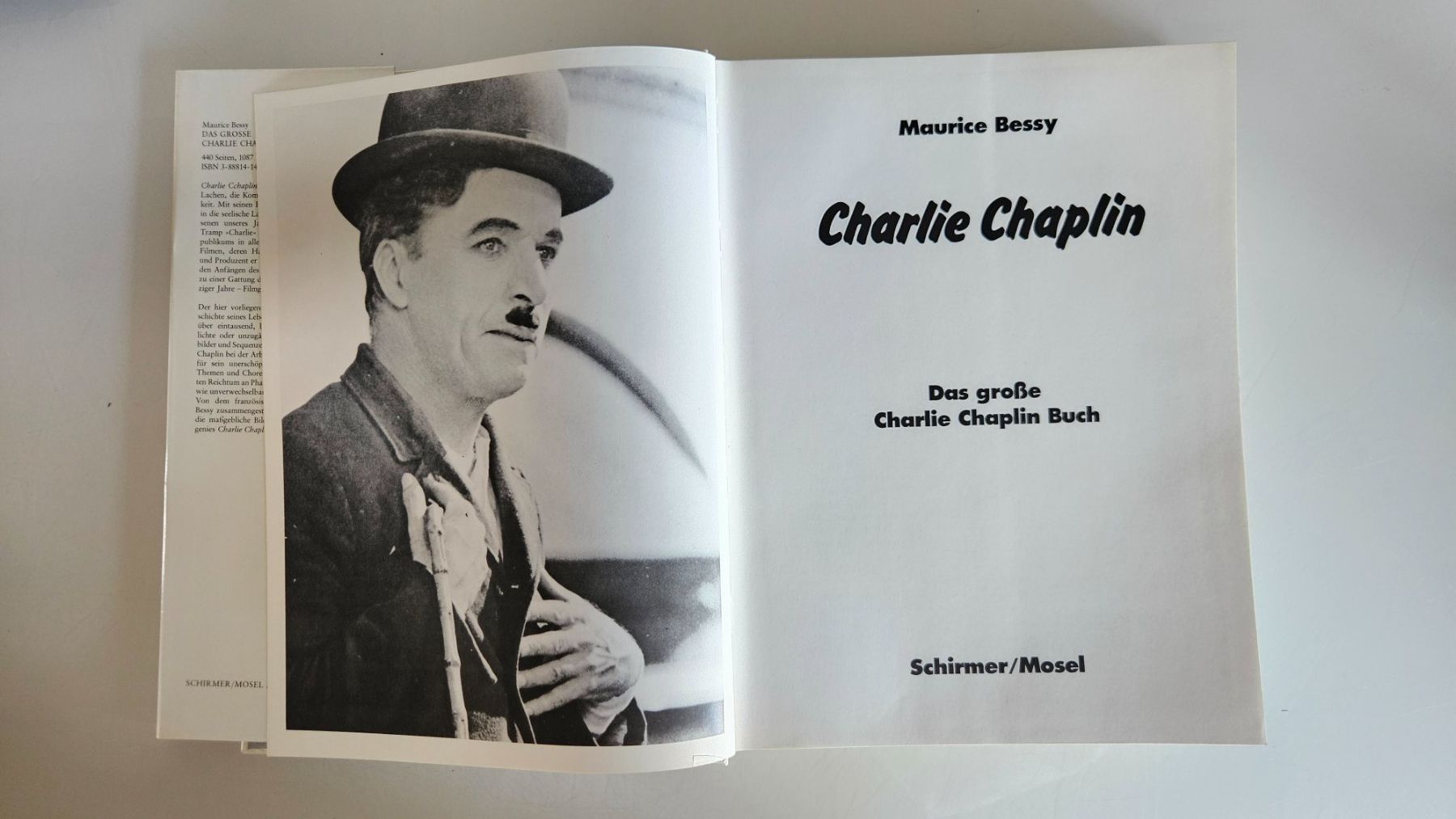 Libri: Das grosse Charlie Chaplin Buch – Usato da Basel venduto da True_Hofer_Store 2