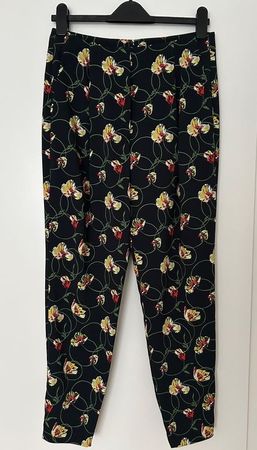 AKRIS Punto Hose Gr.36 Neu mit Etikett NP599 stretch