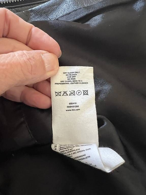 H&M Jacken: Lederjacke schwarz – Gebraucht aus Saas im Prättigau von cla_289l 4