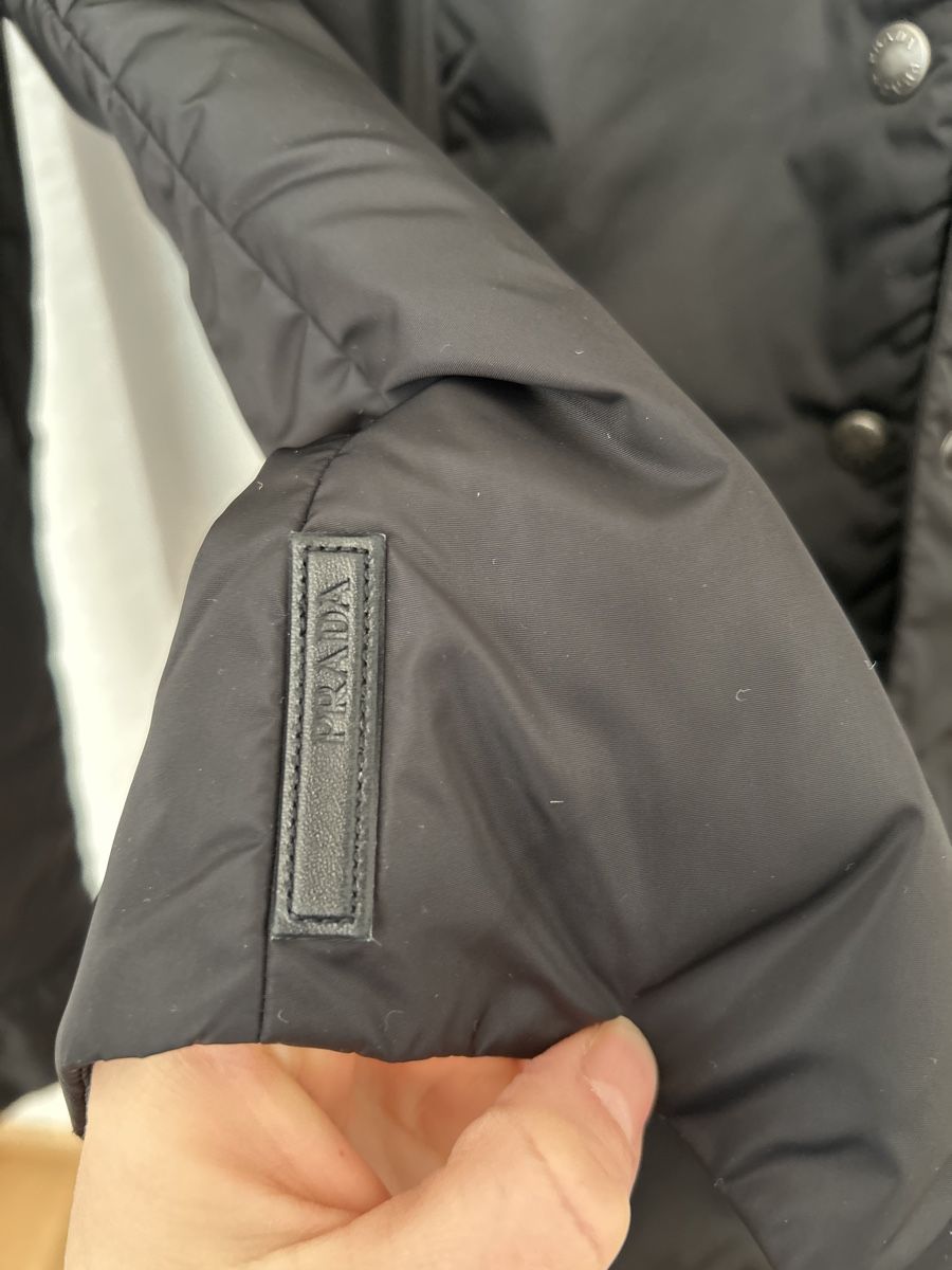 Prada Jacken: Prada Black Nylon Women's Jacket Size 38 – Neu (gemäss Beschreibung) aus Genève von TreasureChest 4