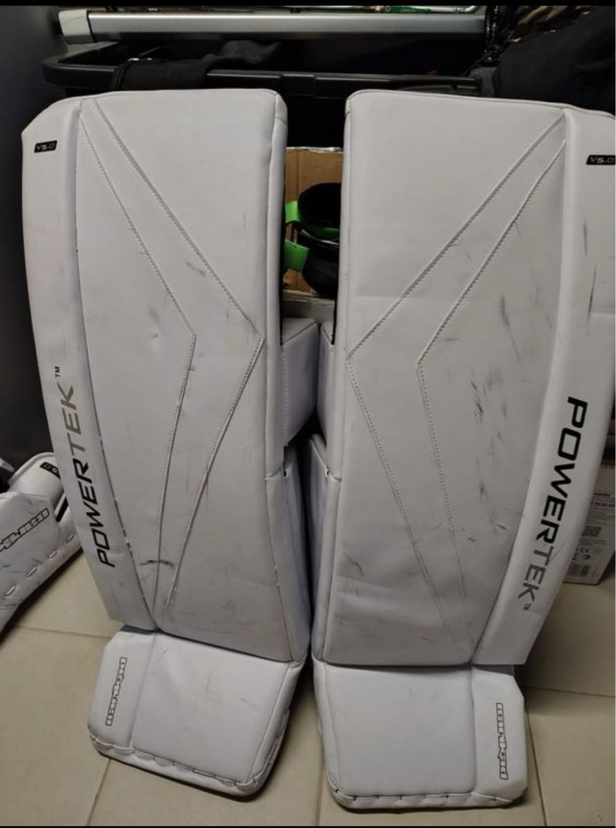Jeux: Eishockey Goalieschoner – D'occasion à Plaffeien par 93Paedu