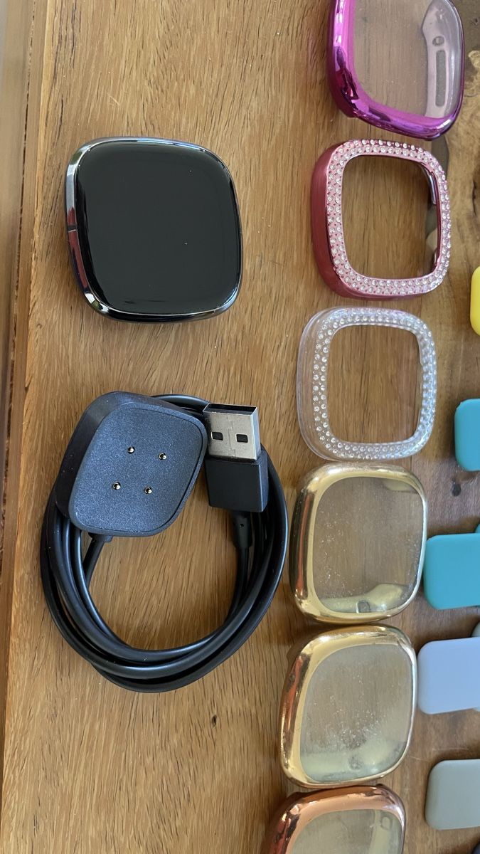 Fitbit Smartwatch: Fitbit Sense mit viel Zubehör – Gebraucht aus Aeugstertal von lthi1227 5