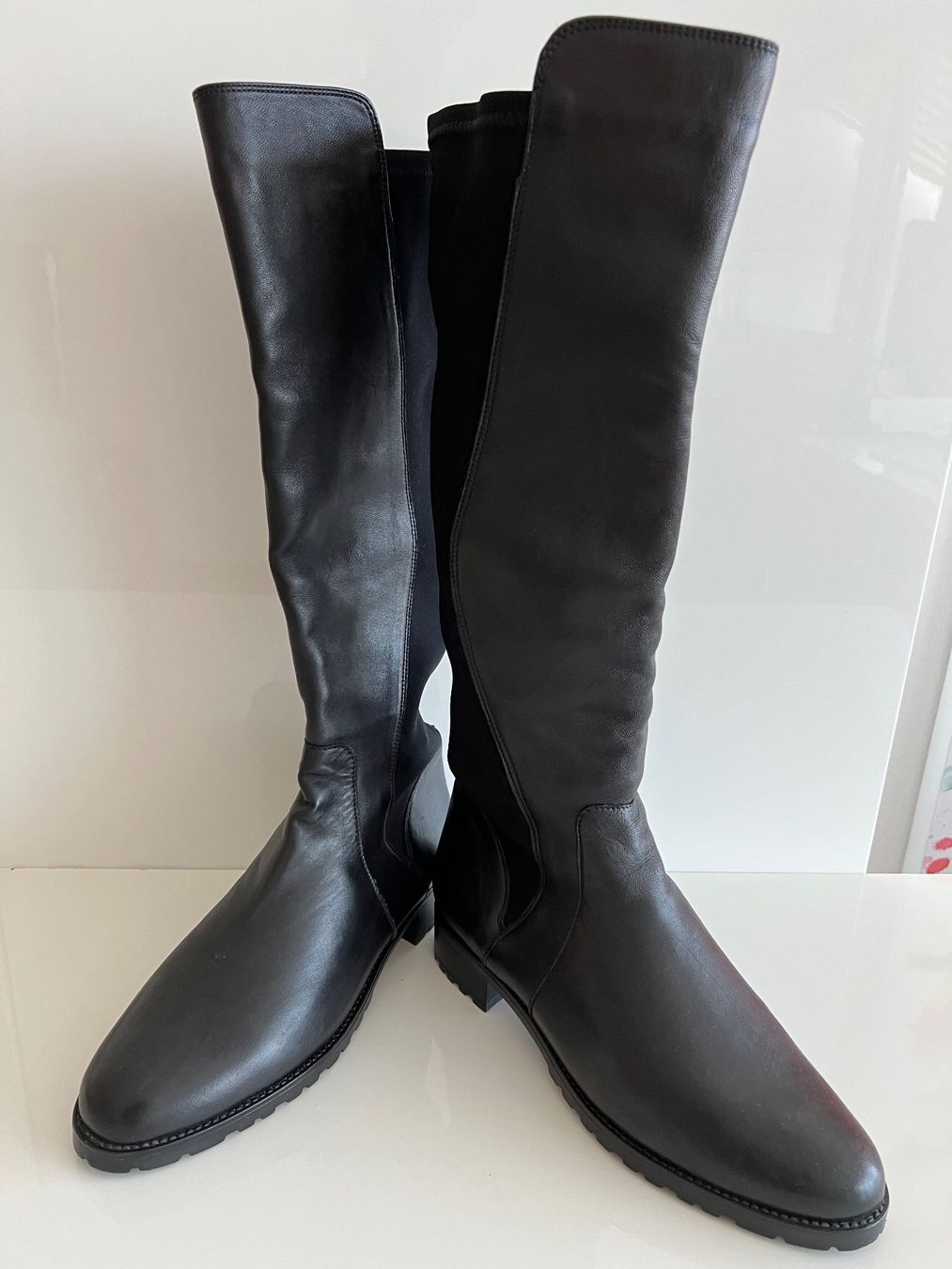Scarpe da donna: Schwarze Stiefel, Gr. 40, – Usato da Zollikerberg venduto da car_g26r