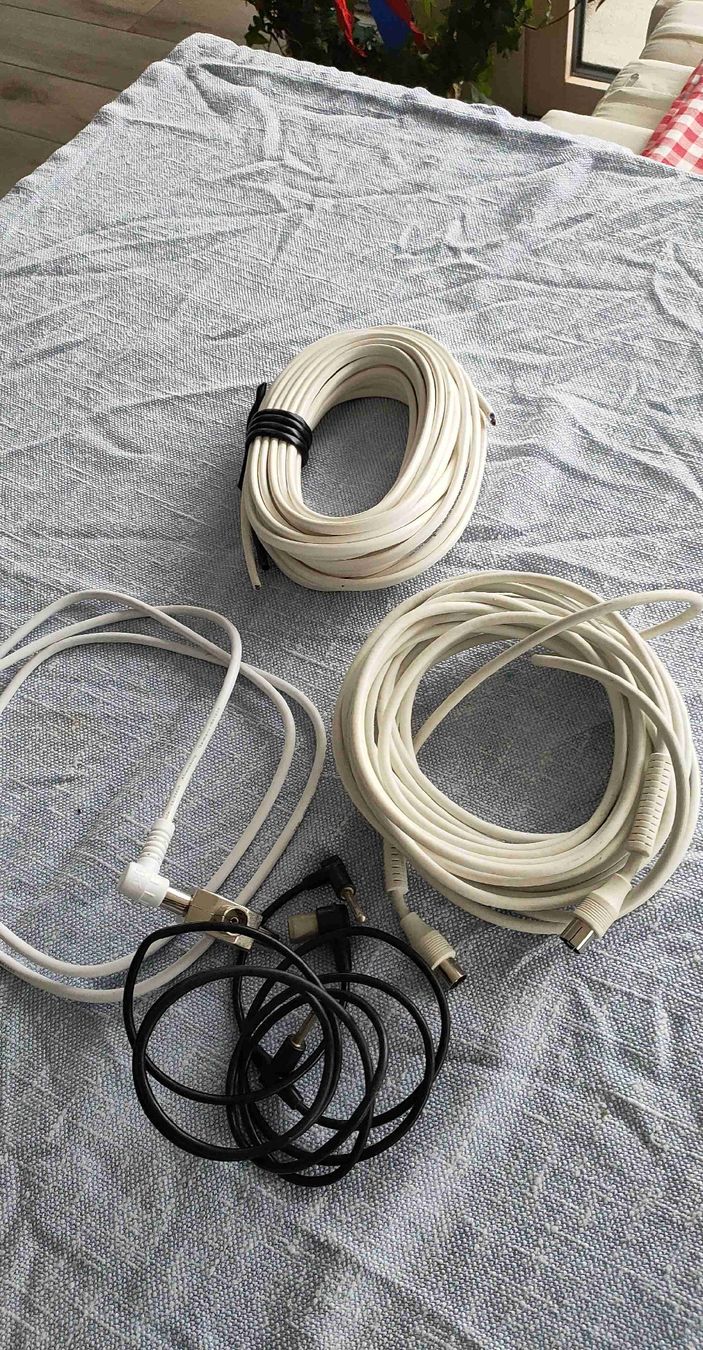 Kabel: Kabel-Satz, verschiedene Kabel – Neu (gemäss Beschreibung) aus Gipf-Oberfrick von minini