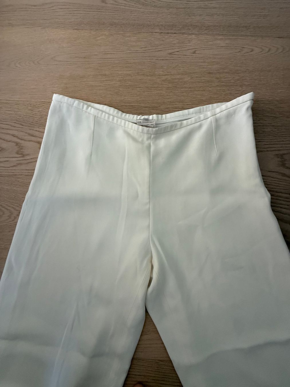 Armani Pantaloni: Armani Collezioni Hose Weiss – Usato da Kirchdorf AG venduto da coco123 2