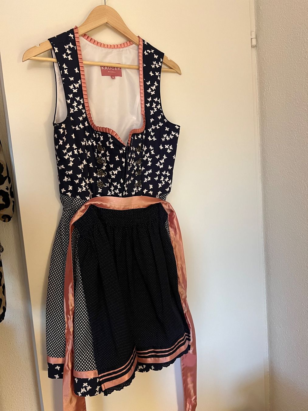 Krüger Vestiti: Krüger Dirndl - marine – Usato da Oberrieden venduto da Margaretha_30 1