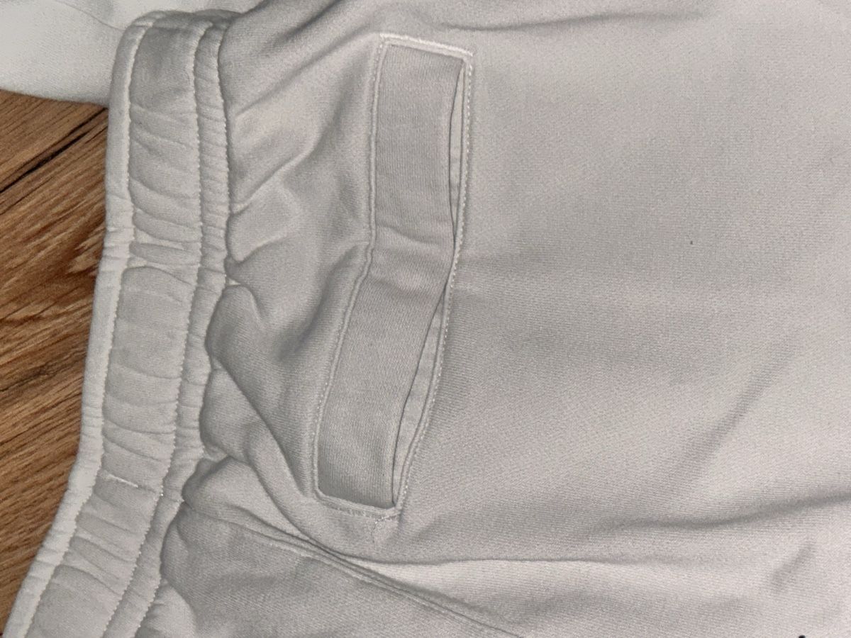 Nike Pantalons: jogging Nike – Neuf (Voir description) à Choëx par Nora.07 3