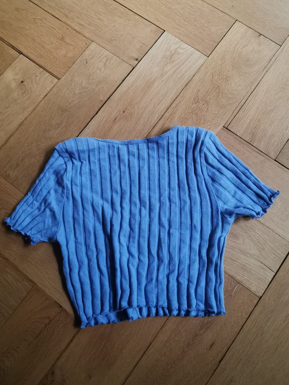 Top: zwei Crop-Tops – Usato da Bern venduto da Linii 2