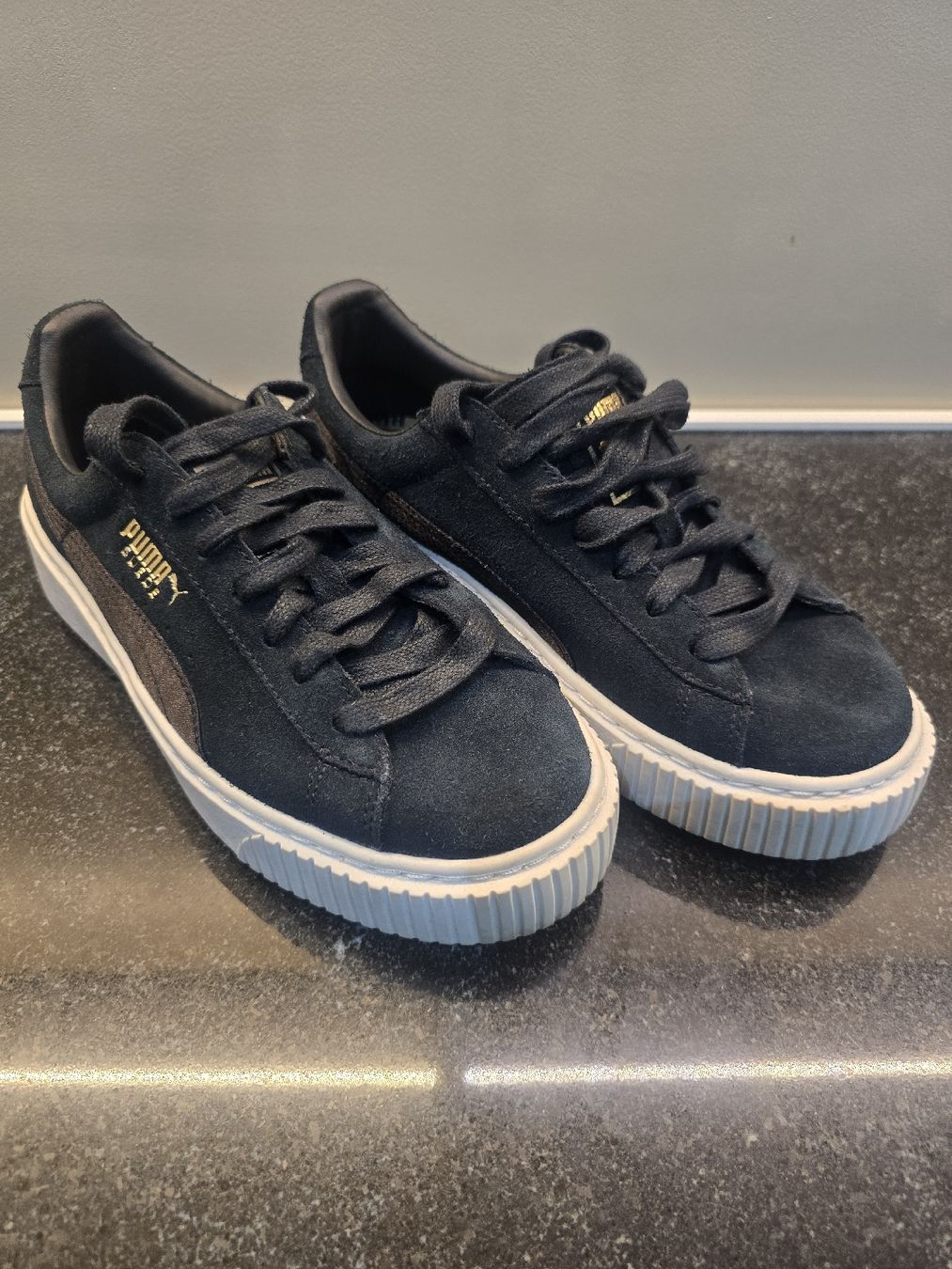 Puma Damenschuhe: Puma Sneakers - Grösse 36 – Gebraucht aus Hägglingen von Raff_Ella