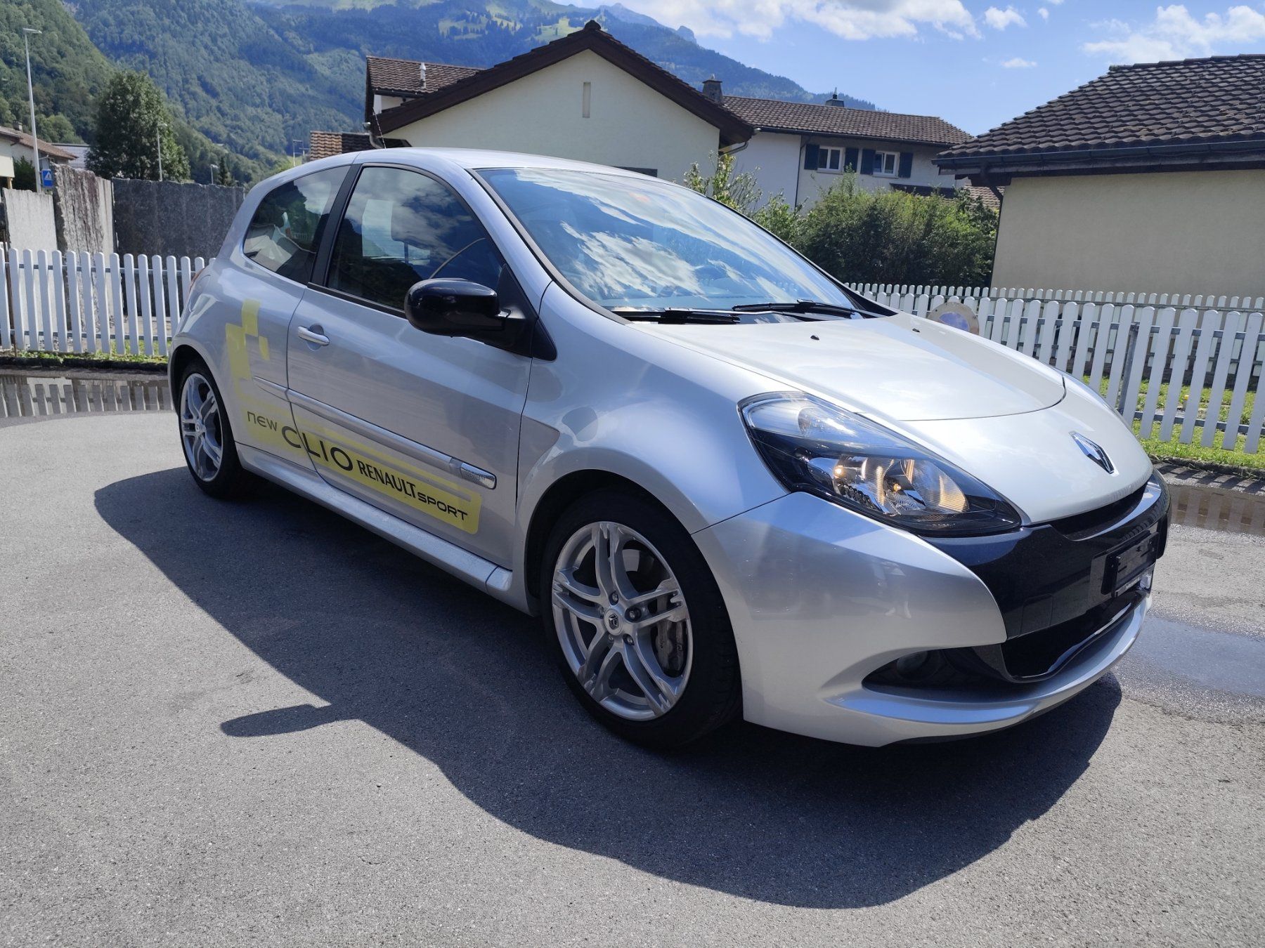 Renault Automobili: Renault Clio 2.0 16V Sport – Usato da Neerach venduto da Nesi57