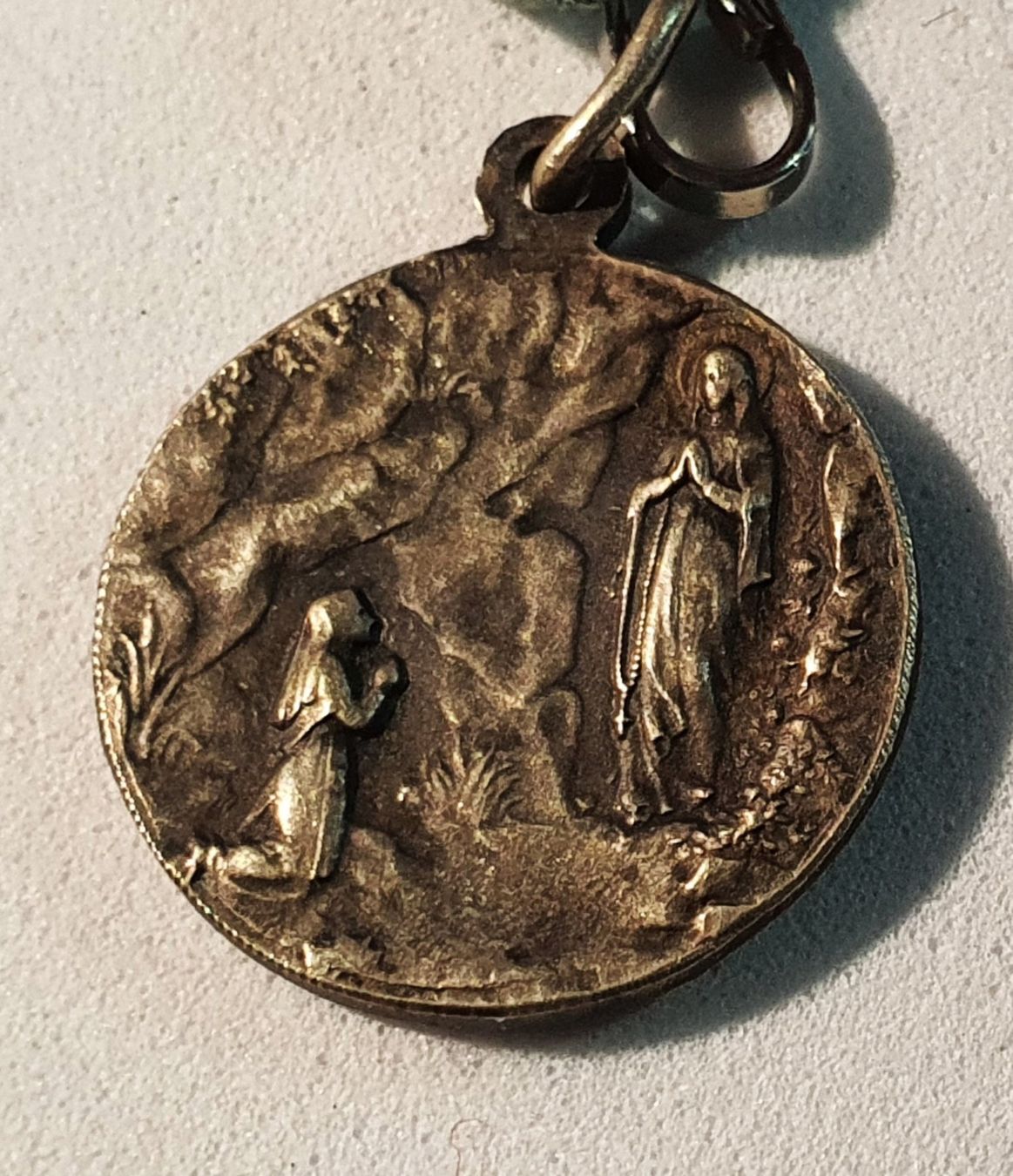 Placchette & Badge: AA404 - Abzeichen Religion ASILE – Usato da Reinach BL venduto da Boston-Verkauf 2
