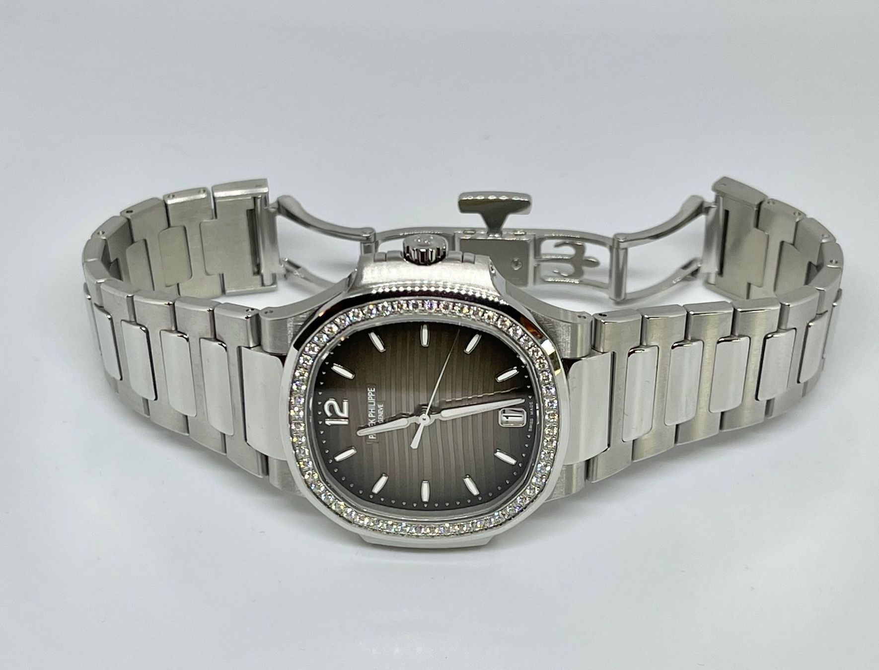 Patek Philippe Orologi: Patek Philippe Nautilus 7118 diamonds new full set – Nuovo e nell'imballaggio originale da Lugano venduto da Superstudiolugano 3