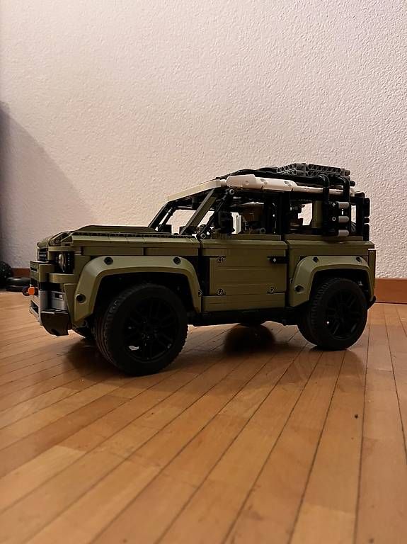 Lego Giocattoli: LEGO Technic  42110 Land Rover Defender – Usato da Gossau SG venduto da kue_667p 1