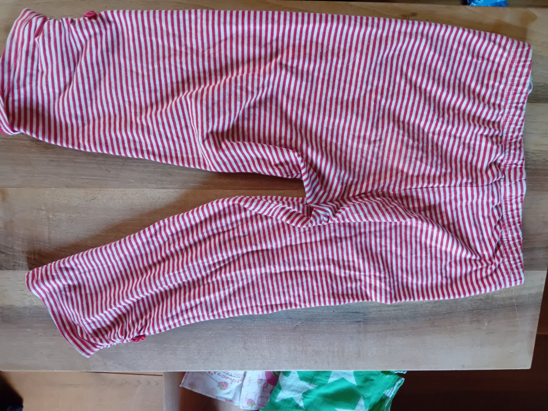 Strümpfe & Strumpfhosen: Halblange Leggins Gr. 134 – Gebraucht aus Spiez von ann_y7bb 1