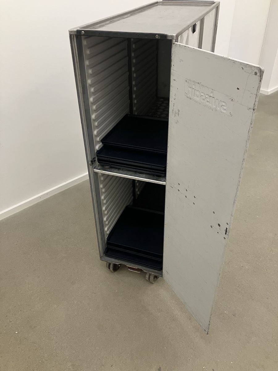 Swissair Altro in Aeronautica: Swissair Trolley Fullsize – Usato da Schaffhausen venduto da Ultima0 5