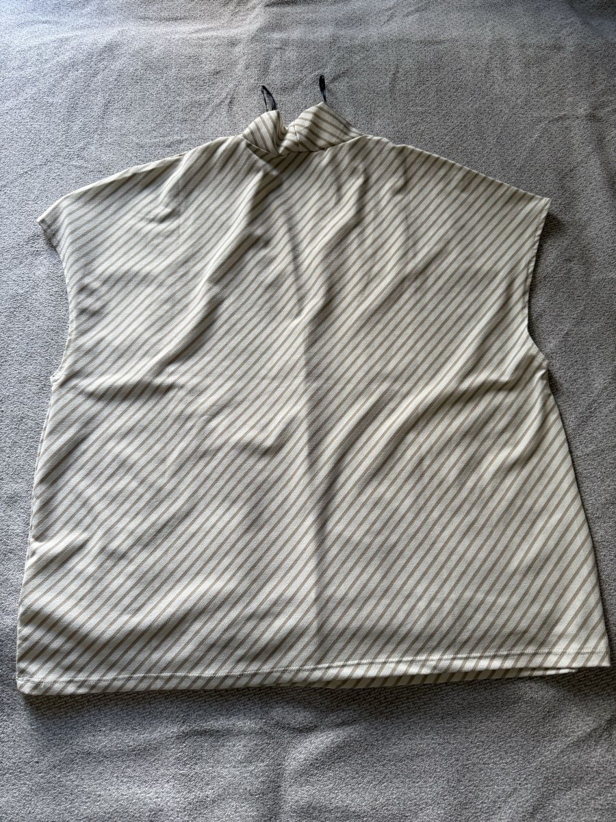 H&M T-shirt: Shirt, L, neu – Nuovo (secondo la descrizione) da Ermatingen venduto da anj_9bm5 2