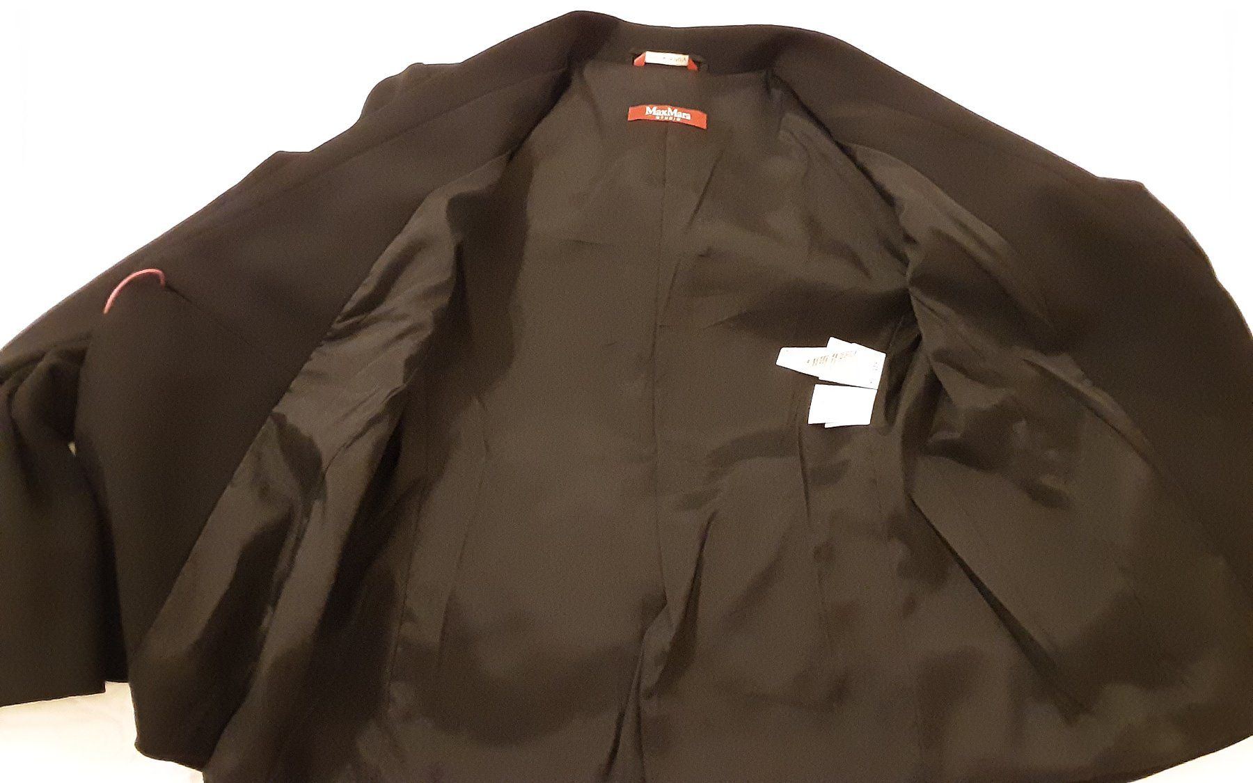 Max Mara Jacken: Max Mara studio blazer, M, neuf, noir – Neu und originalverpackt aus Neuchâtel von Virgule50 3