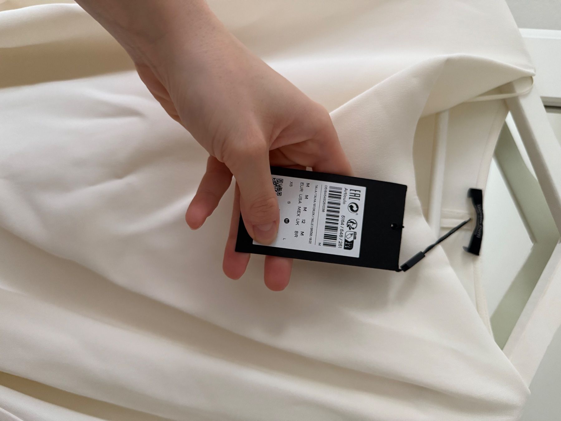 Massimo Dutti Top: Elegantes Oberteil von Massimo Dutti – Nuovo e nell'imballaggio originale da Hünenberg See venduto da jea_s5nn 3