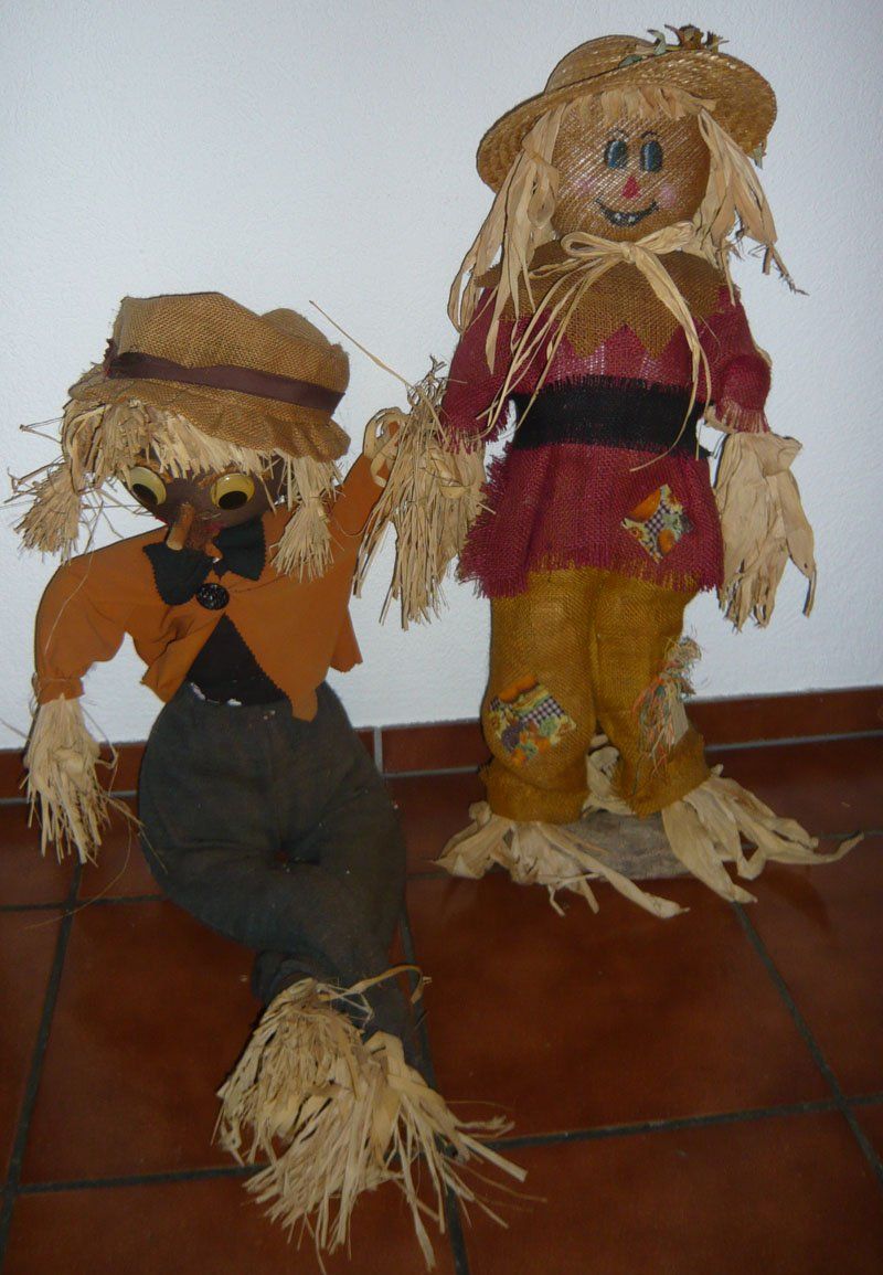 Alle Dekorationen: Herbst Dekoration / Deko 2 Strohfiguren – Gebraucht aus Ruggell von Dolce9