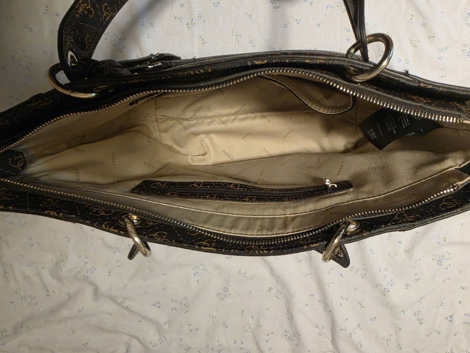 Guess Taschen für Damen: Handtasche Guess – Gebraucht aus Winterthur von xXSchwwizXx 2