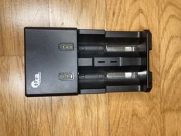 Aufladegerät für Batterien für div. Grössen