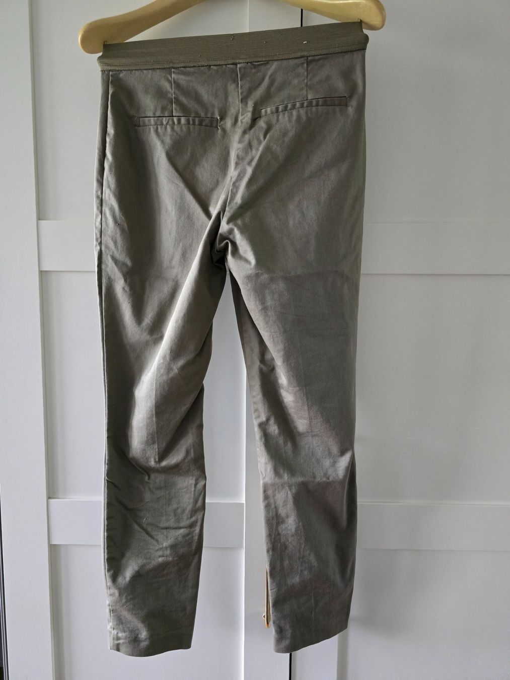 H&M Hosen: Grüne Stoffhose – Gebraucht aus Zug von nic_wlj8 1