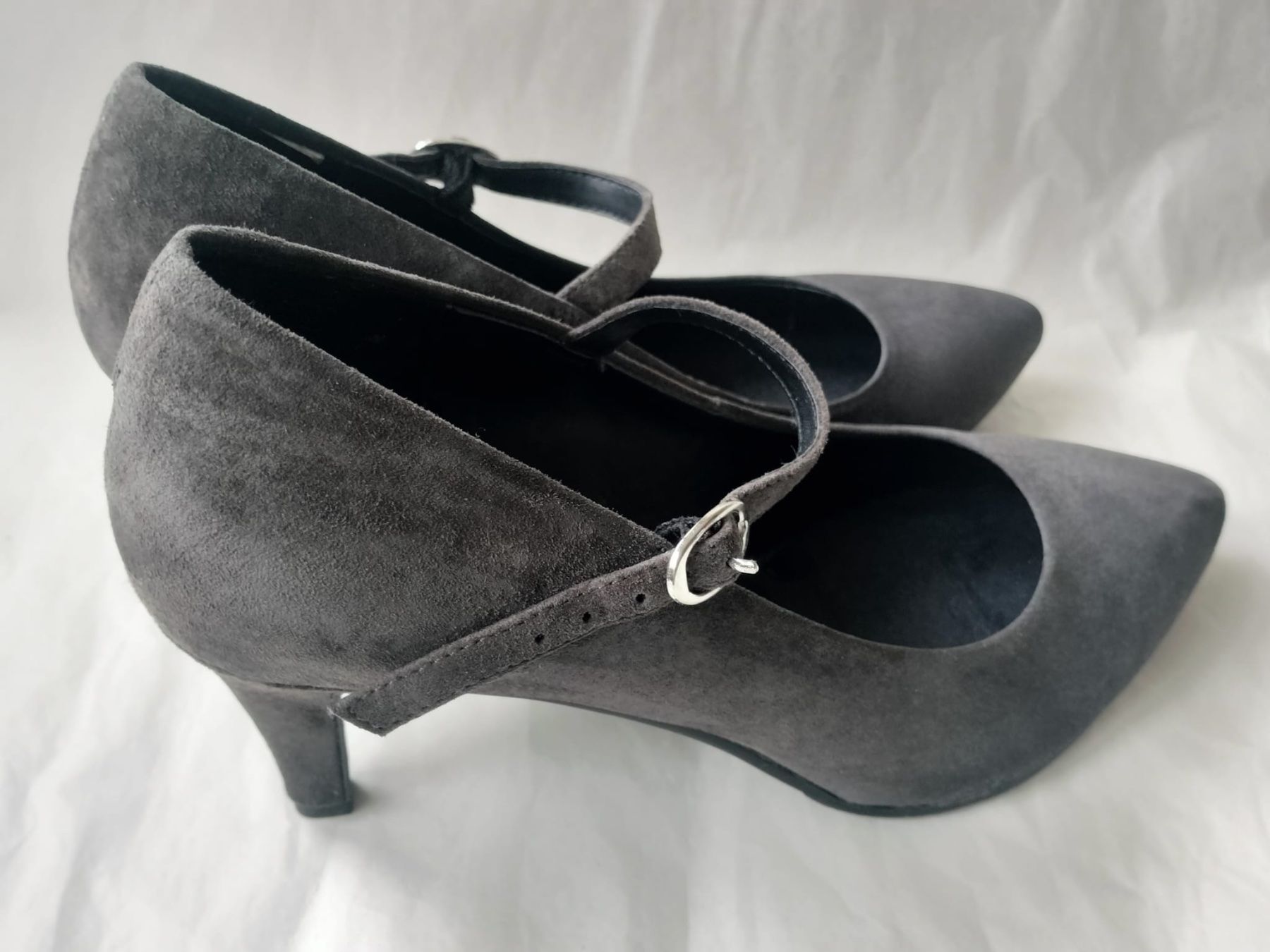 Roberto Santi Damenschuhe: Roberto Santi Pumps Grau, Gr. 37 – Gebraucht aus Aarau von Obdulia 1