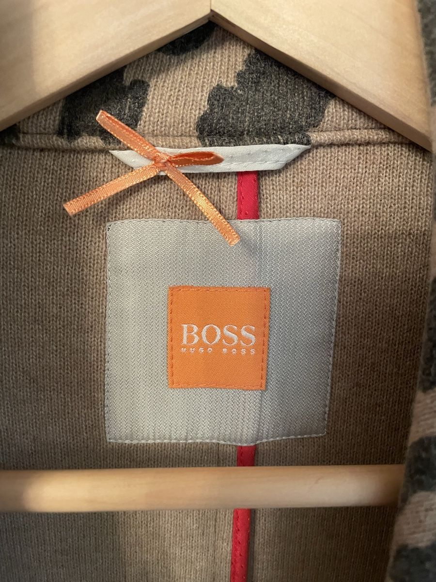 Hugo Boss Cappotti: Hugo Boss Damenmantel 40 – Usato da Baden venduto da CeDe22 1