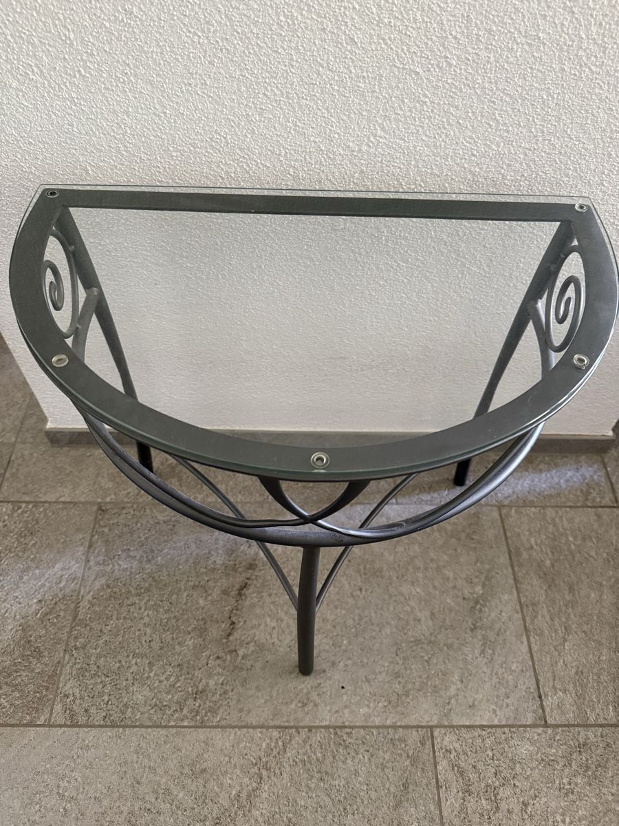 Comodini: Zwei Nachttische  – Usato da Fisibach venduto da Groot30 1