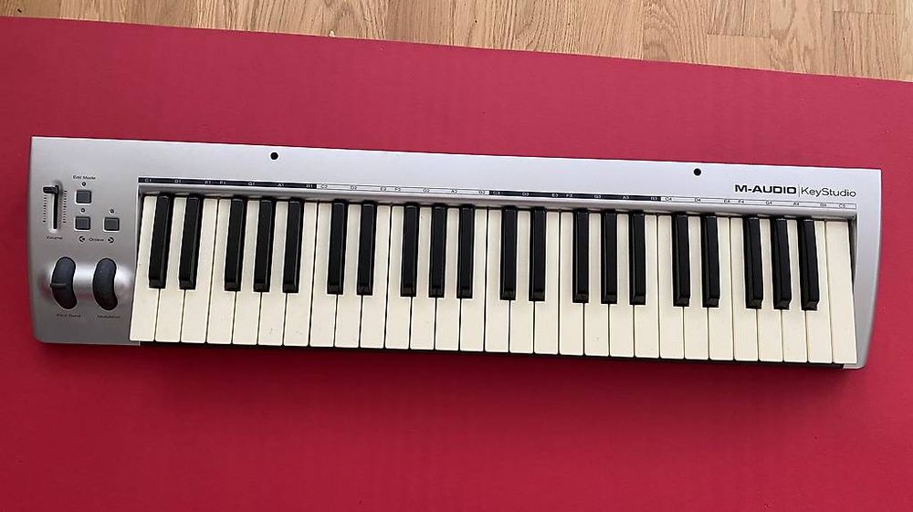 Klaviatur M audio keystudio 49 (Usato) a Zürich per CHF 1 – solo ritiro ...