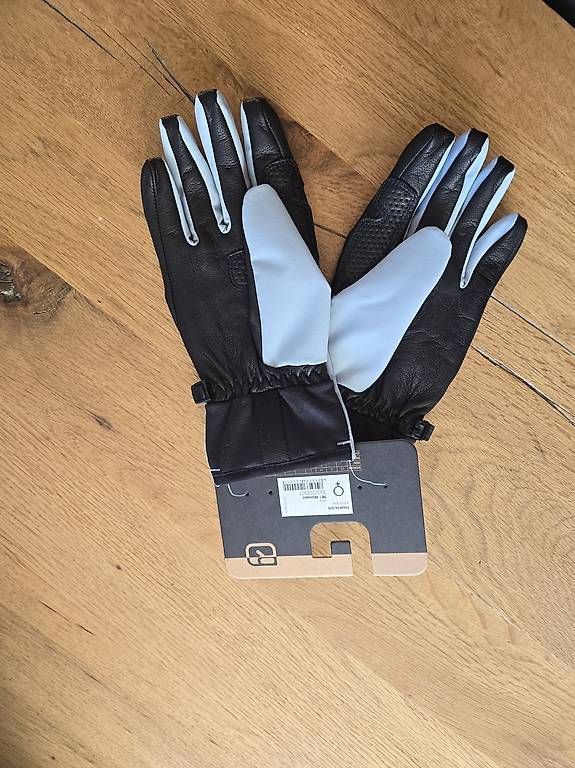 Ortovox Guanti & manicotti: Gants Ortovox neufs, taille M, 2025 – Nuovo e nell'imballaggio originale da La Chaux-de-Fonds venduto da jer_yck7 1
