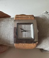 DKNY Uhr mit Lederarmband beige