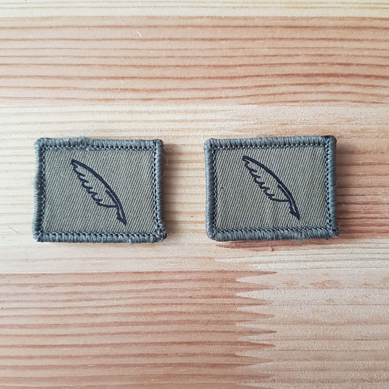 Schweizer Armee Patches: Funktionsabzeichen Büroordonanz - Schweizer Armee – Gebraucht aus Bern von Collins2