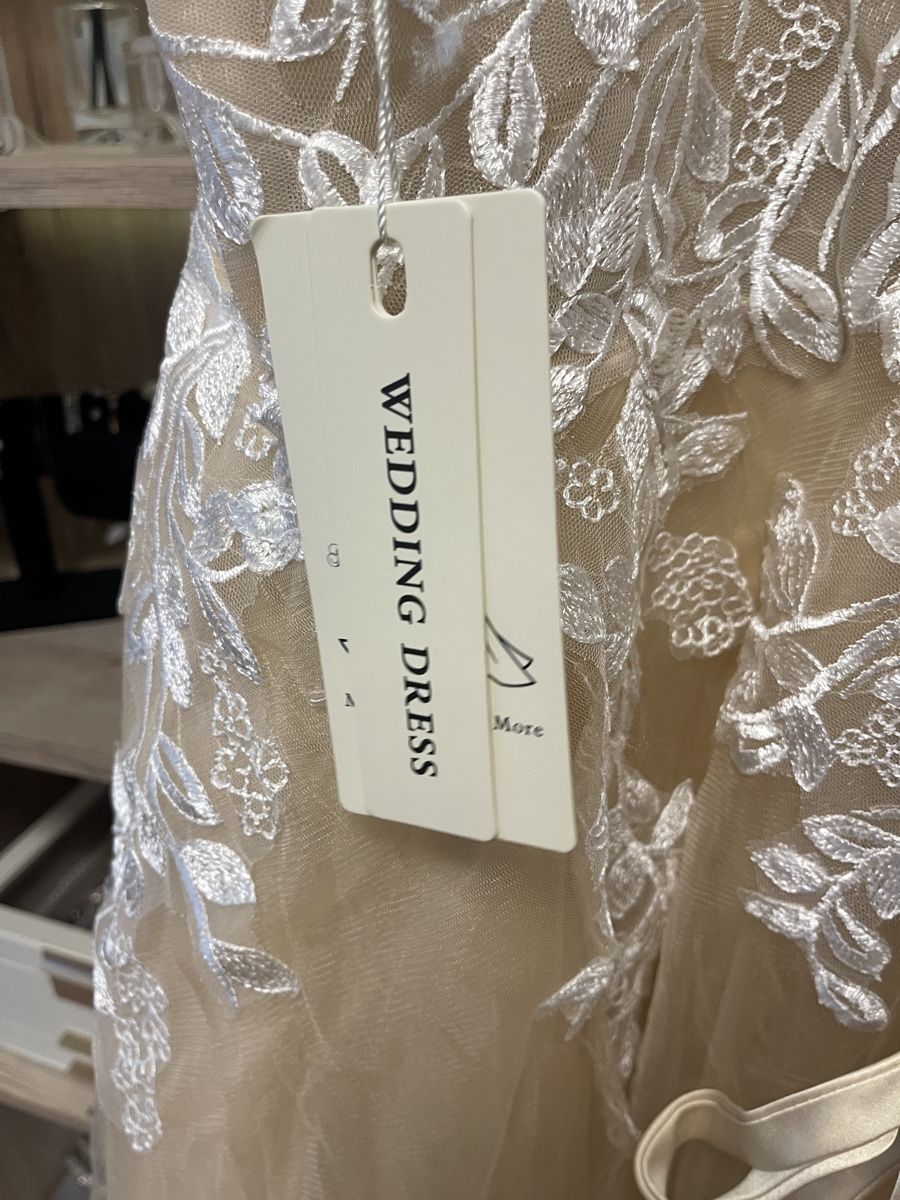 Vestiti: Wunderschönes Brautkleid /Hochzeitskleid – Nuovo (secondo la descrizione) da Uzwil venduto da noe_9f9c 5