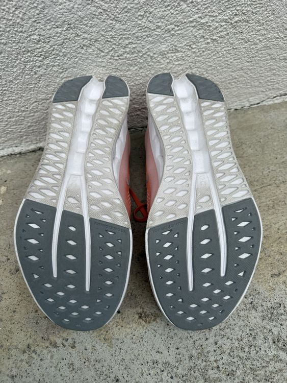 On Chaussures hommes: On Cloudsurfer – Grösse 44 – Neuwertig – D'occasion à Wiesendangen par Malagon 5