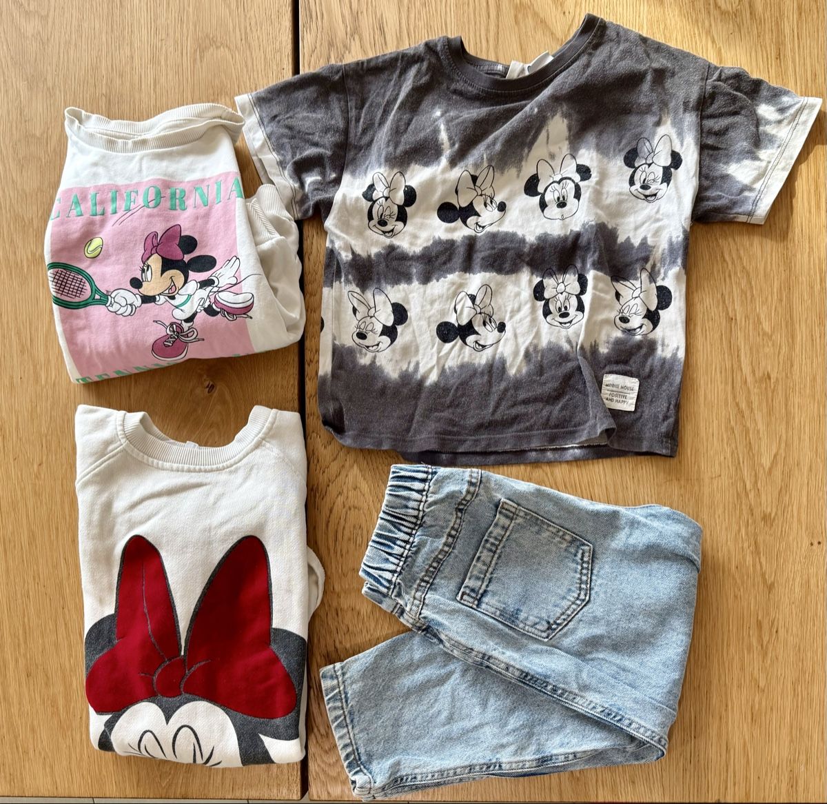 Zara Lotti & Set di vestiti: Minnie Mouse Kleider Paket, Gr. 110/116 – Usato da Mühlau venduto da mat_zzj2