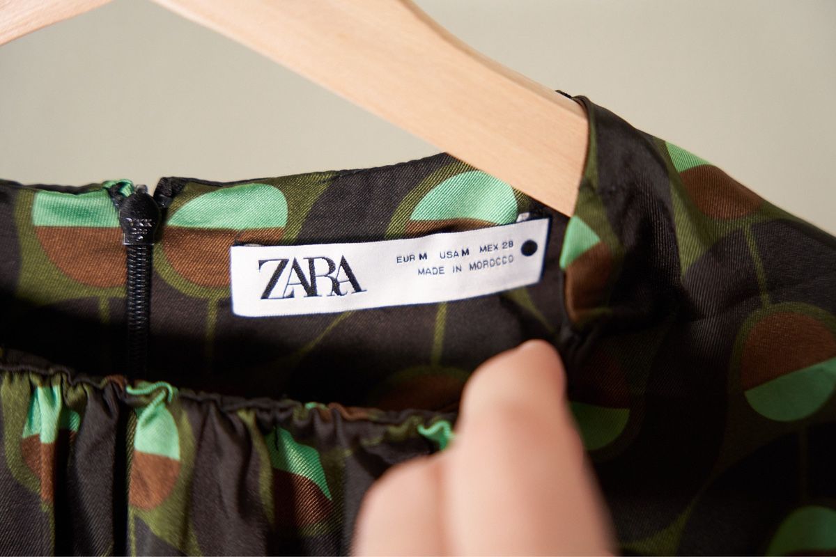 Zara Chemisiers: Zara Bluse M mit Print  – Neuf (Voir description) à Olten par Sebbwen 1