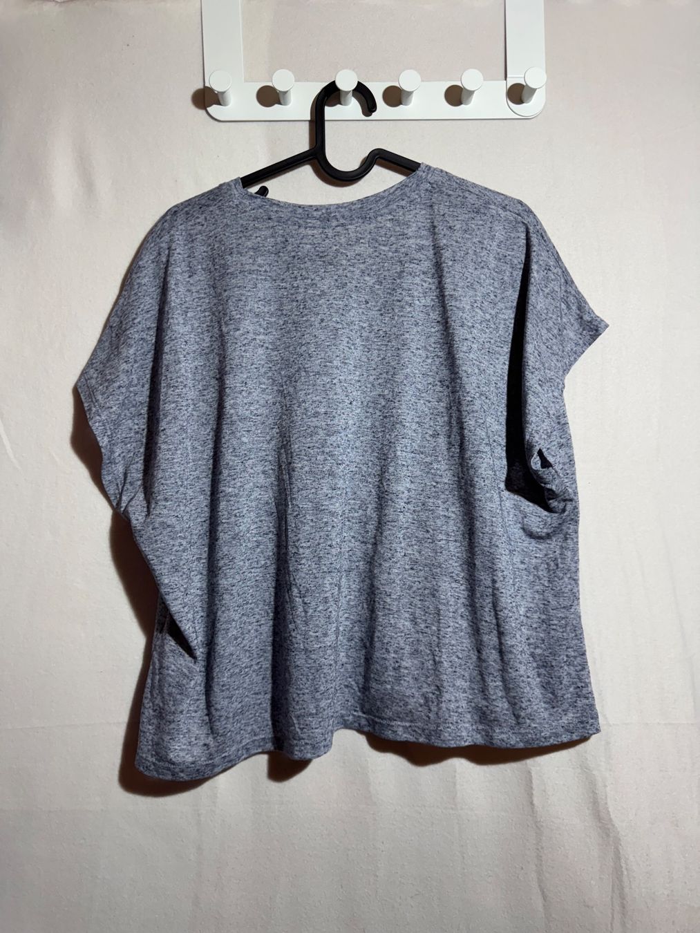 T-shirt: Graues Shirt von Chicoree Gr. L – Usato da Grosswangen venduto da SALE_SALE_SALE 5