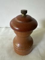 Holz-Pfeffermühle, made in Italy, vintage, saisonale Deko