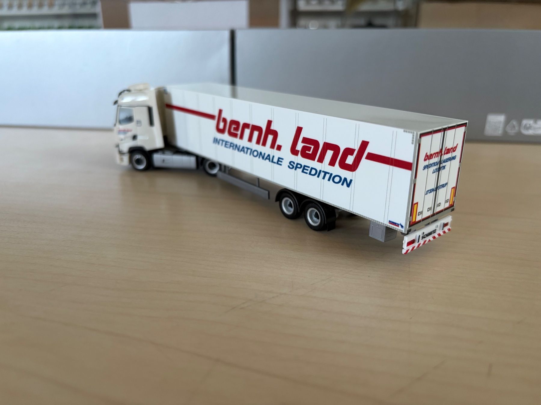 Herpa Modellautos: Renault T Bernhard Land – Neu (gemäss Beschreibung) aus Felben-Wellhausen von Mobil01 1
