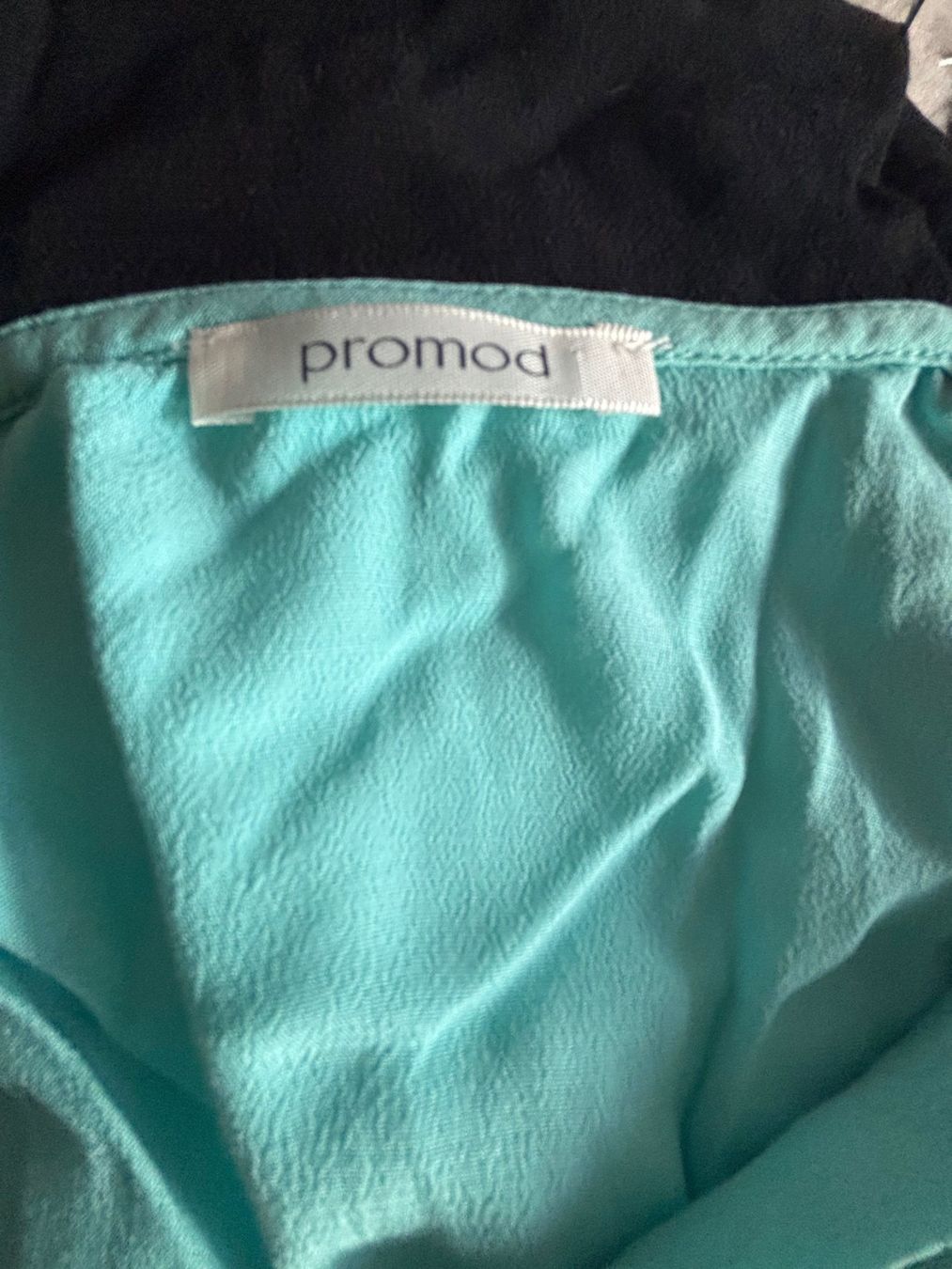 Promod Top: Haut turquoise avec col noir, taille 40 – Usato da Grand-Lancy venduto da hip_2rbd 1