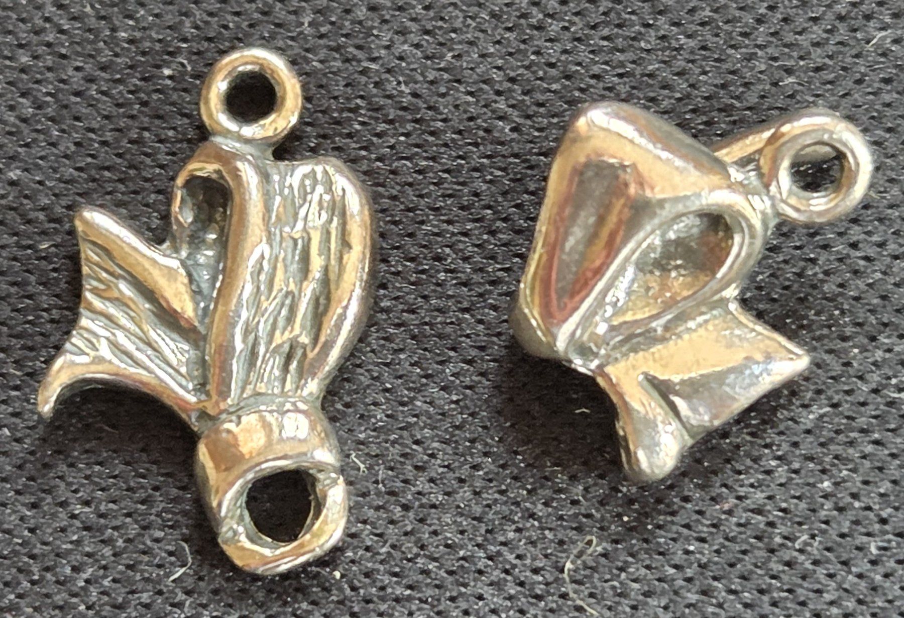 Ciondoli: Silber 925  Argent 2x Mini Anhänger 2x Petits Pendentifs – Usato da Tavannes venduto da Cire