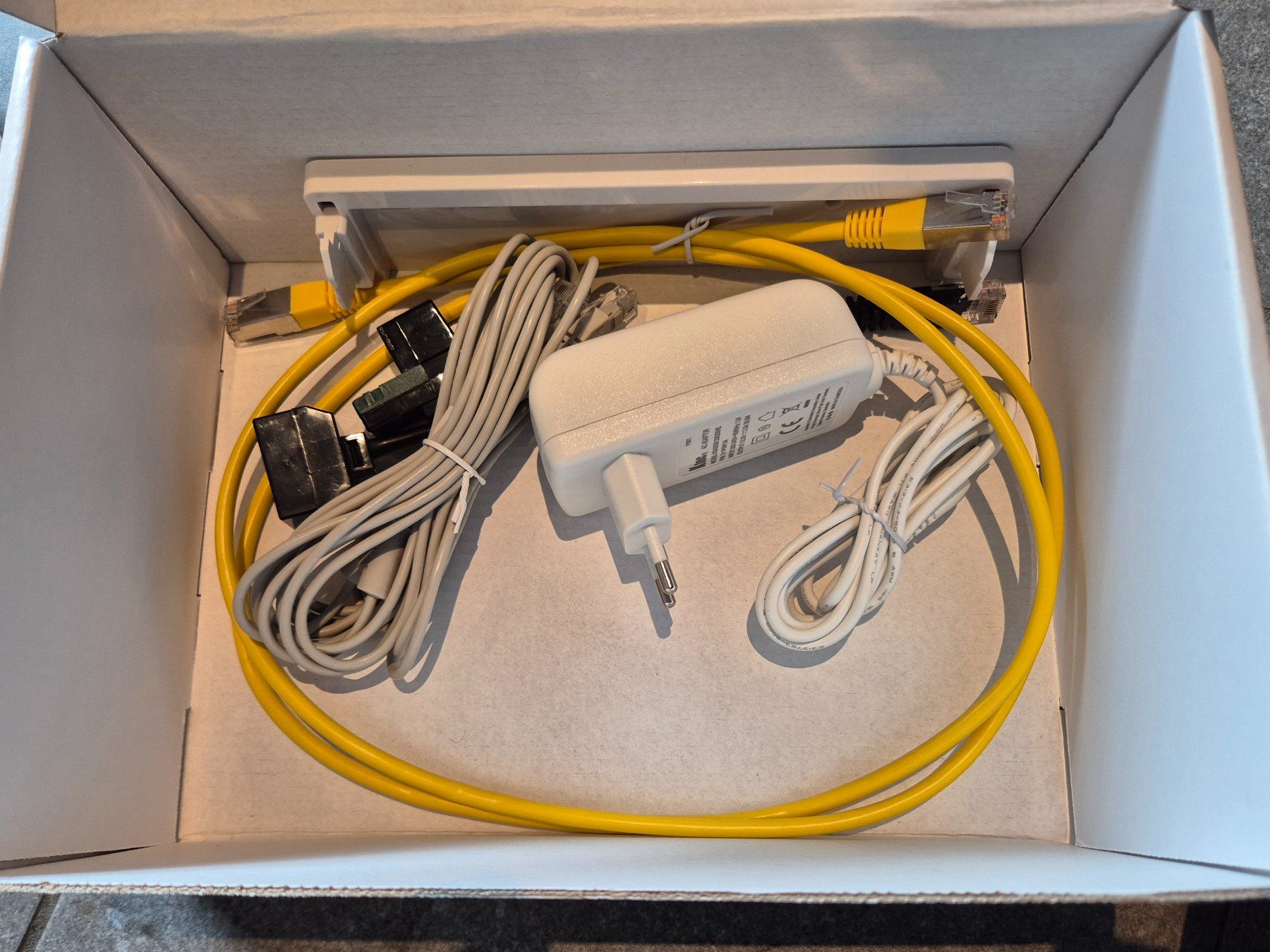 Fritz Modem & Router: FritzBox 7583, neuwertig, originalverpackt – Usato da Unterseen venduto da Kau99 1