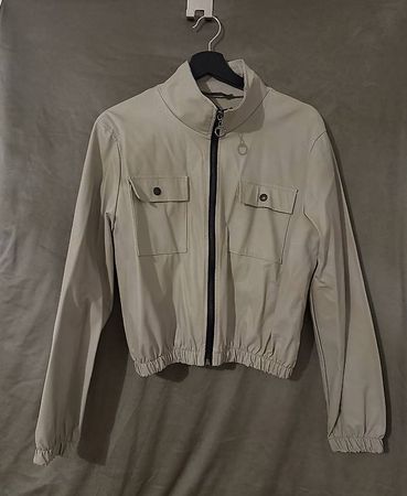 Leichte Crop Übergangsjacke Beige