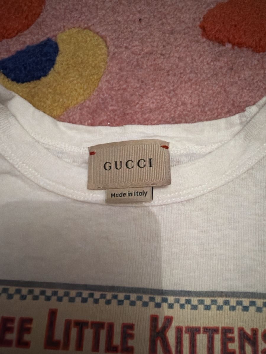 Gucci Blusen, T-Shirts & Tops: Gucci - T-Shirt - Gr 4 – Gebraucht aus Rothenthurm von LaThie 1